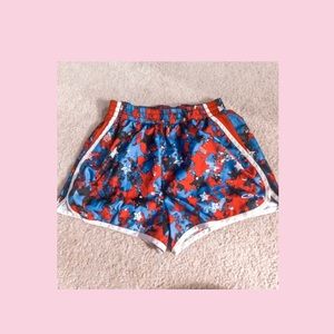 star pattern athletic shorts